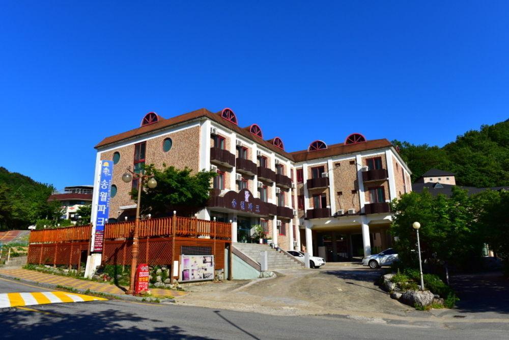 Songwol Park Motel Sokcho Exterior photo